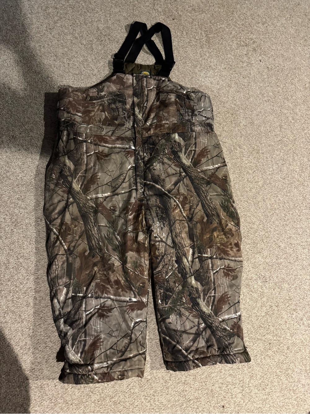 Cabela's Men’s Size 5XL Camo Bib Overalls with Black Straps Short/ See Inseam
